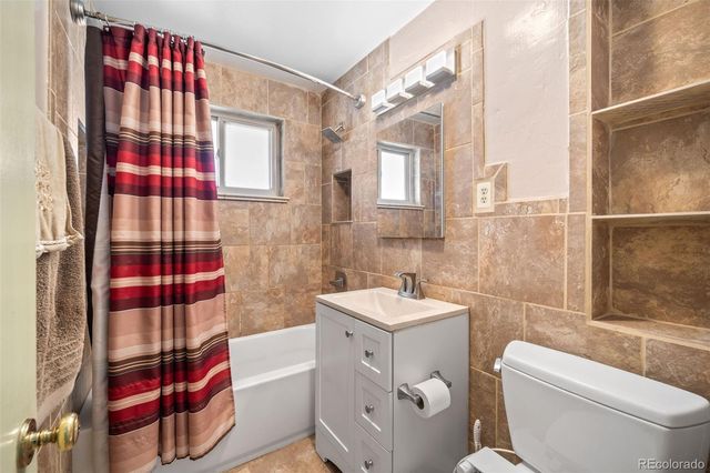 5620 Cody Street, Arvada, CO 80002