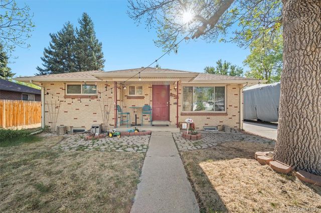 5620 Cody Street, Arvada, CO 80002