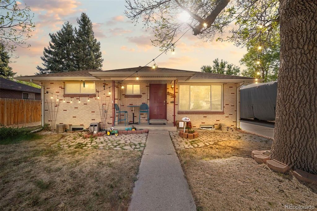 5620 Cody Street, Arvada, CO 80002