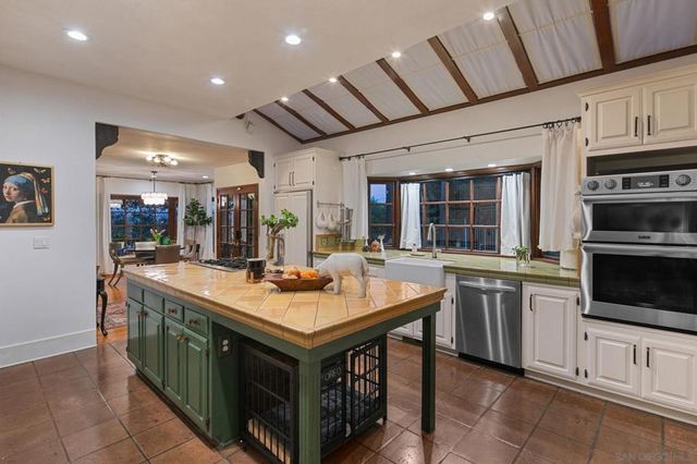 1115 S Mollison Ave, El Cajon, CA 92020