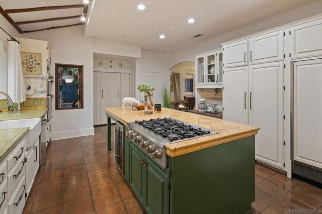 1115 S Mollison Ave, El Cajon, CA 92020