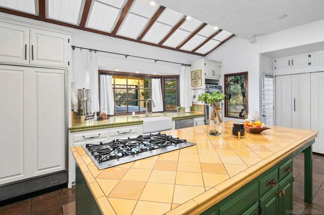 1115 S Mollison Ave, El Cajon, CA 92020