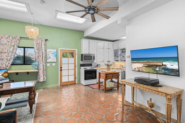 1115 S Mollison Ave, El Cajon, CA 92020