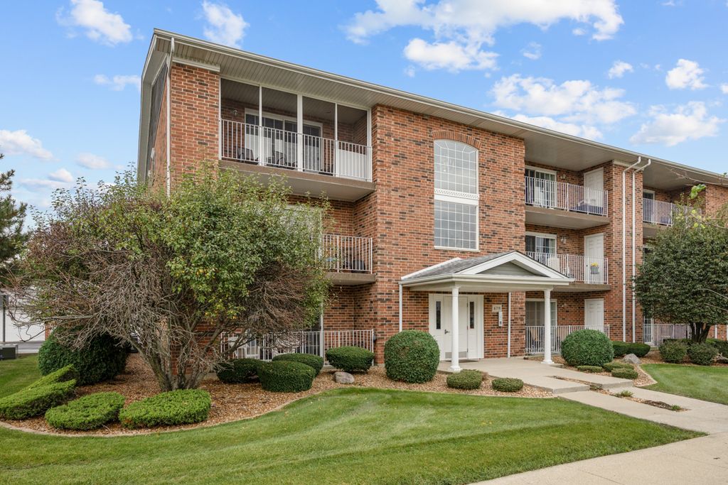 6719 White Tail Lane 1E, Tinley Park, IL 60477 — exterior