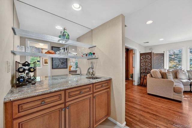 5 Lady Godiva Way, New City, NY 10956