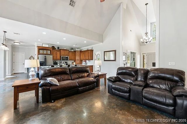 7373 N 485 Road, Hulbert, OK 74441