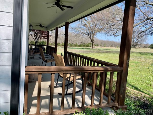7373 N 485 Road, Hulbert, OK 74441