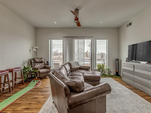 401 E Boyd Street 305, Norman, OK 73069