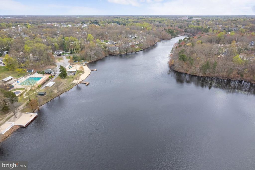 82 BELLS LAKE DR, TURNERSVILLE, NJ 08012 — photo 5