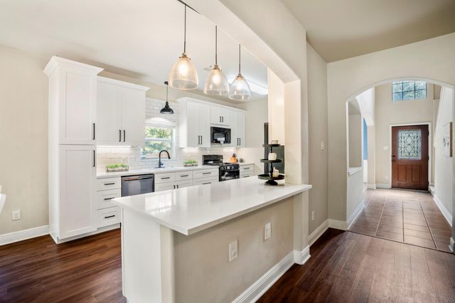 942 Oak Glen Drive, Conroe, TX 77378