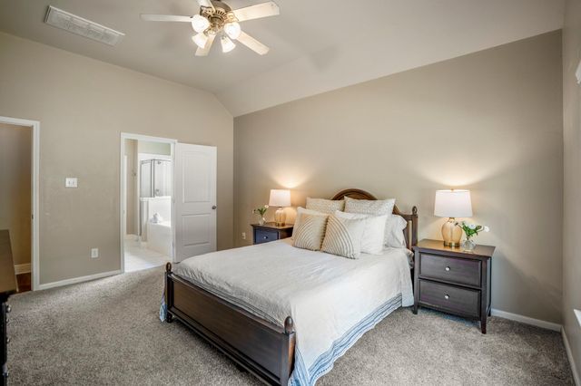942 Oak Glen Drive, Conroe, TX 77378