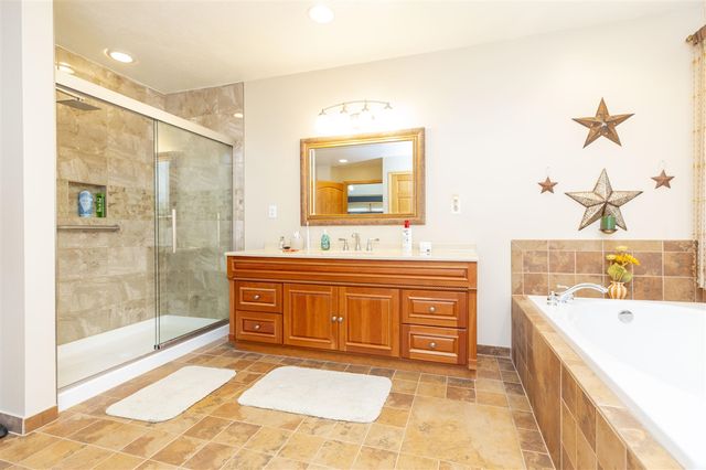 15797 Hillside Drive, Vandalia, MI 49095