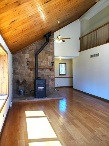 8155 S Us 421, San Pierre, IN 46374