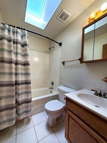 8155 S Us 421, San Pierre, IN 46374