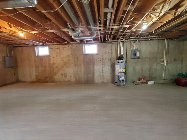 8155 S Us 421, San Pierre, IN 46374