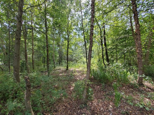 8155 S Us 421, San Pierre, IN 46374