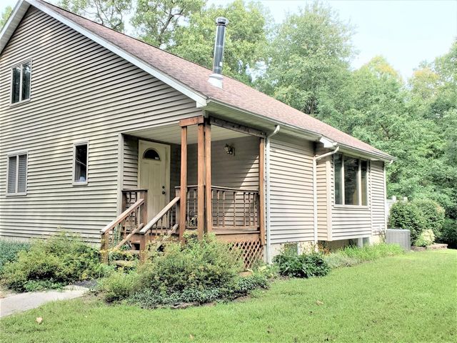 8155 S Us 421, San Pierre, IN 46374