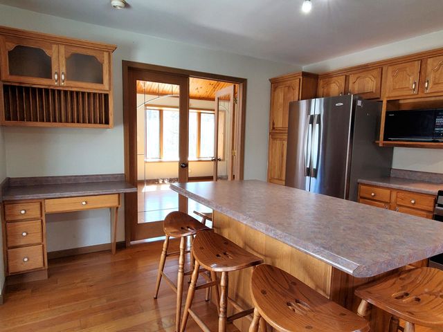 8155 S Us 421, San Pierre, IN 46374