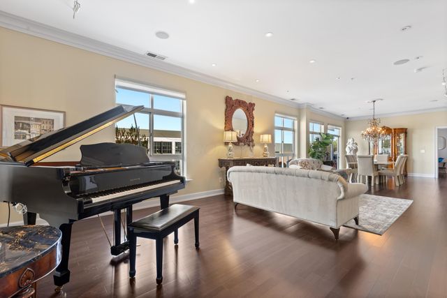 845 N High Street, 501 & 502, Columbus, OH 43215