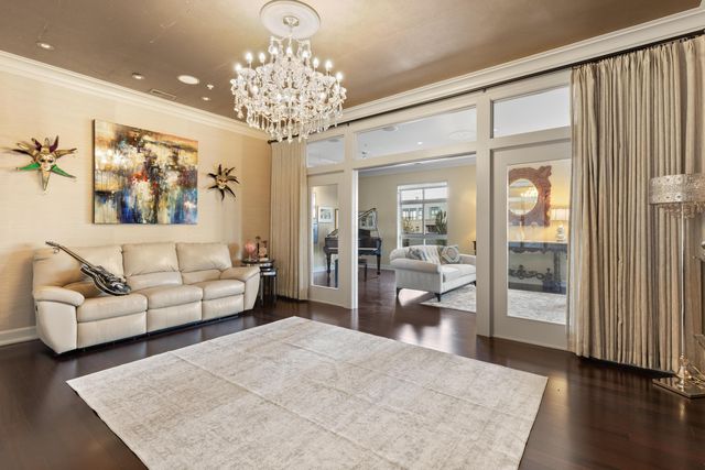 845 N High Street, 501 & 502, Columbus, OH 43215