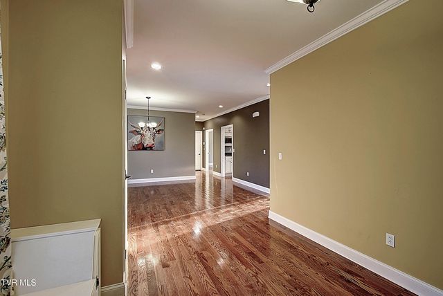 2325 Colonial View Road, Kingsport, TN 37663