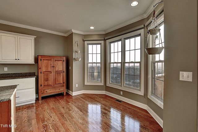 2325 Colonial View Road, Kingsport, TN 37663