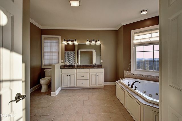 2325 Colonial View Road, Kingsport, TN 37663