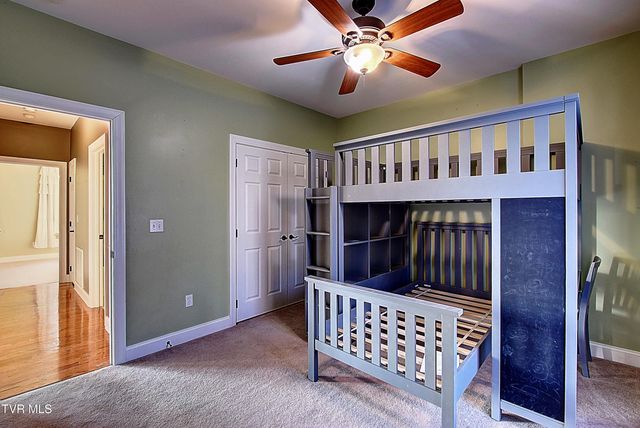 2325 Colonial View Road, Kingsport, TN 37663