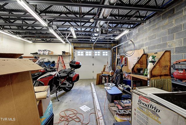 2325 Colonial View Road, Kingsport, TN 37663