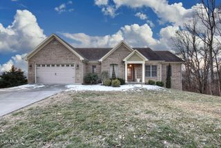 2325 Colonial View Road, Kingsport, TN 37663