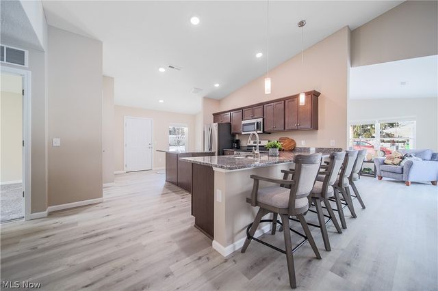 4859 Prosperity Way, Wooster, OH 44691