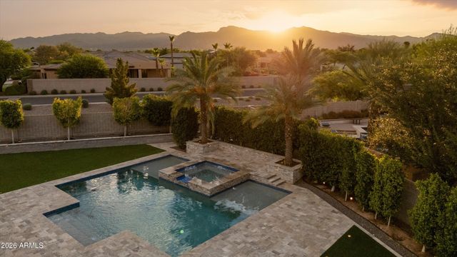 18232 W SAN JUAN Court, Litchfield Park, AZ 85340
