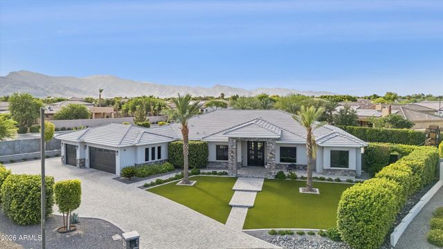 18232 W SAN JUAN Court, Litchfield Park, AZ 85340