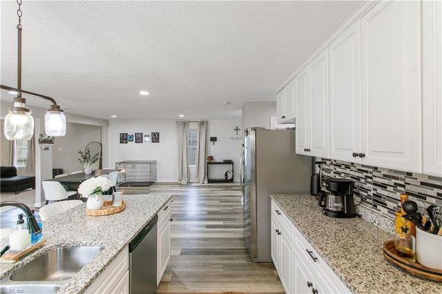 145 Greenfield CRES, Suffolk, VA 23434