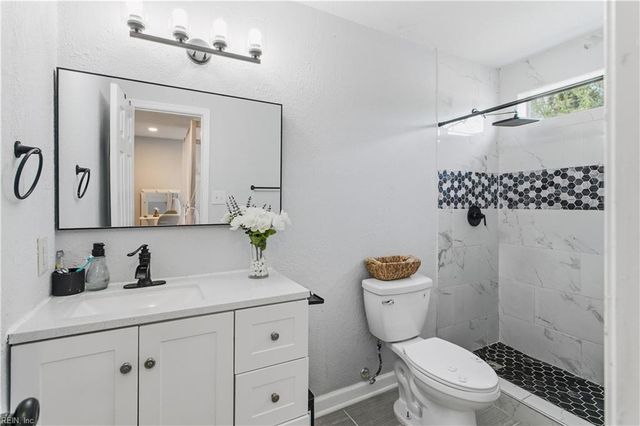 145 Greenfield CRES, Suffolk, VA 23434