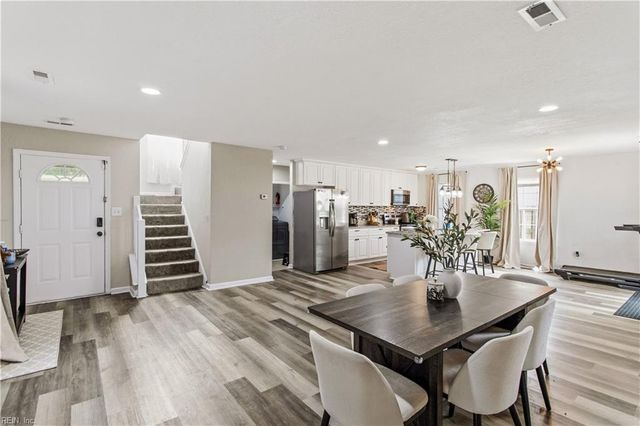 145 Greenfield CRES, Suffolk, VA 23434