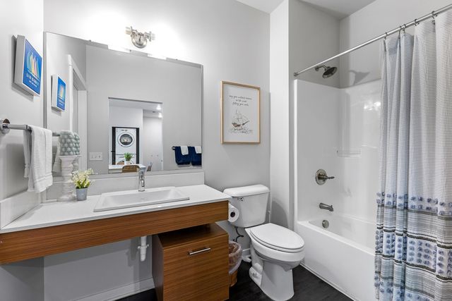 630 S Garfield Avenue 215, Traverse City, MI 49686