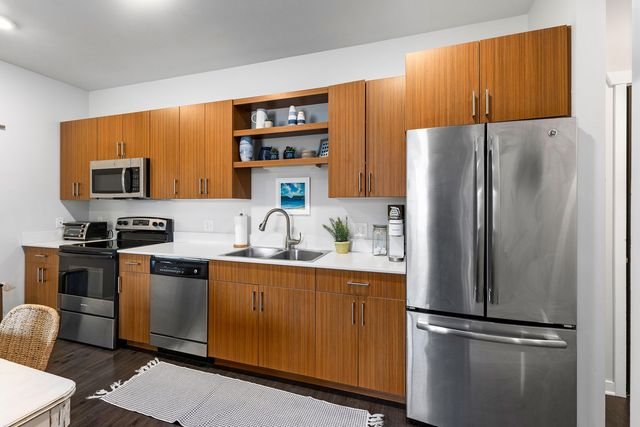 630 S Garfield Avenue 215, Traverse City, MI 49686