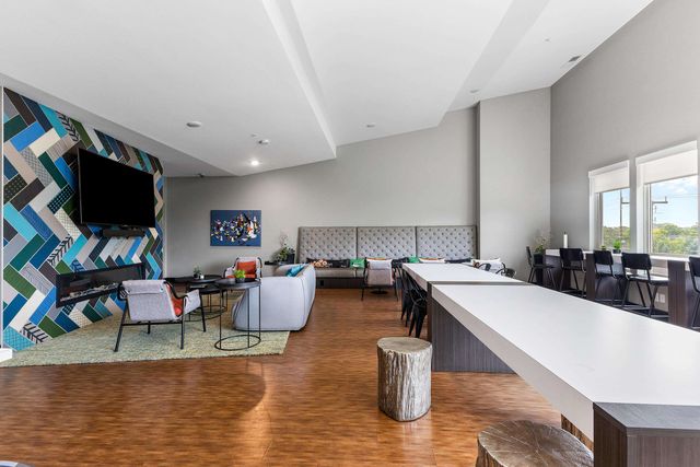 630 S Garfield Avenue 215, Traverse City, MI 49686