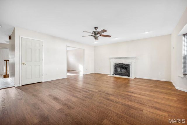 1605 Fahrpark Court, St Louis, MO 63146