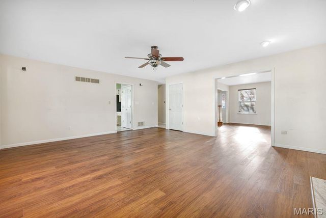 1605 Fahrpark Court, St Louis, MO 63146