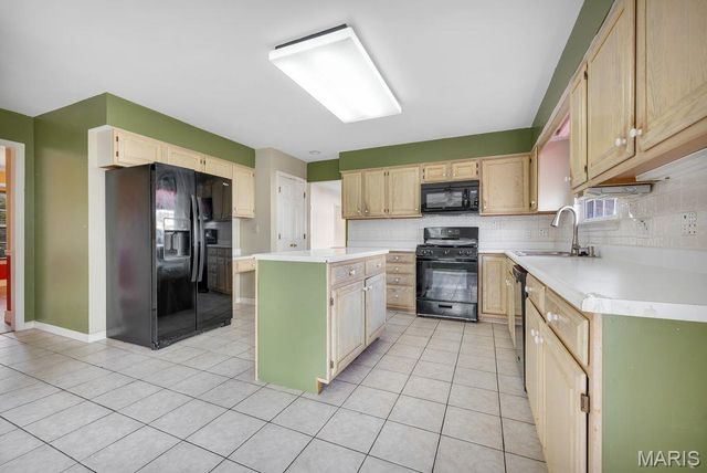 1605 Fahrpark Court, St Louis, MO 63146