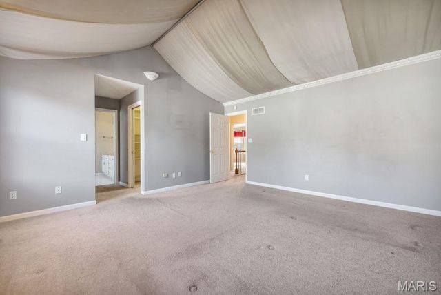 1605 Fahrpark Court, St Louis, MO 63146