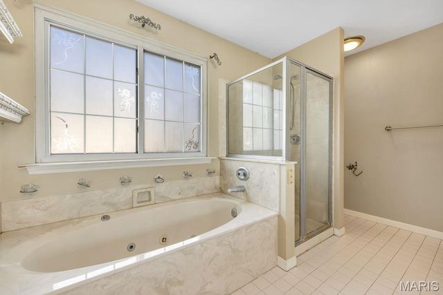 1605 Fahrpark Court, St Louis, MO 63146