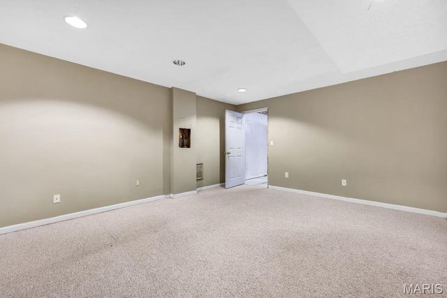 1605 Fahrpark Court, St Louis, MO 63146