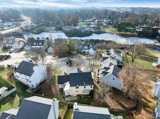 1605 Fahrpark Court, St Louis, MO 63146