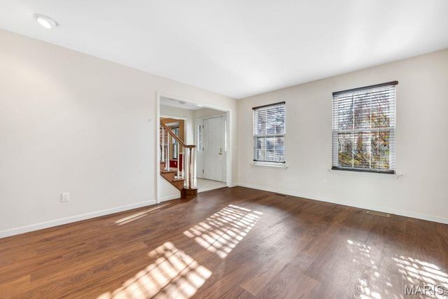 1605 Fahrpark Court, St Louis, MO 63146