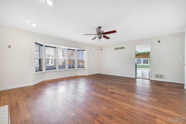 1605 Fahrpark Court, St Louis, MO 63146