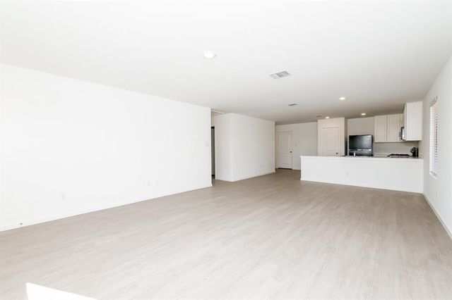 12508 Huntington Ridge Way, Yukon, OK 73099