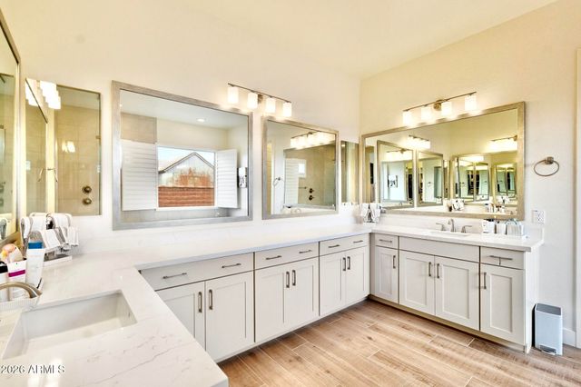 1353 E ARIS Drive, Gilbert, AZ 85298